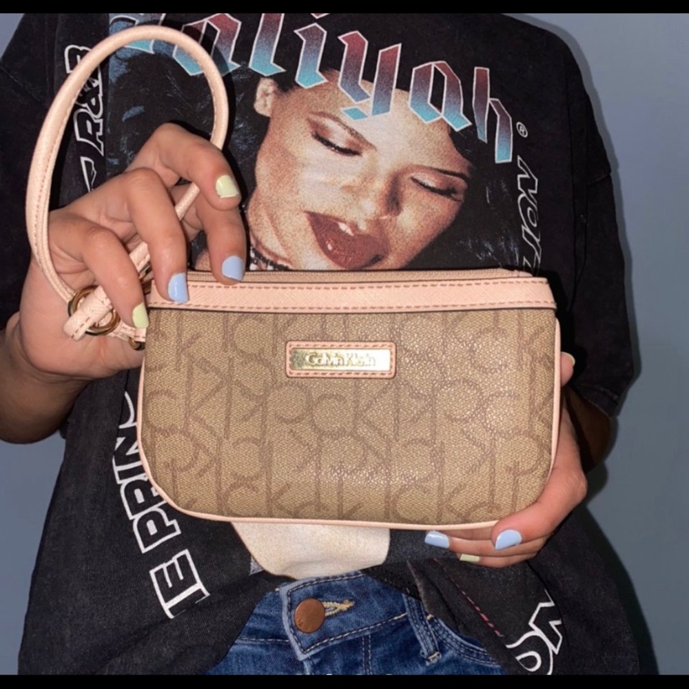 Calvin Klein wristlet wallet.
